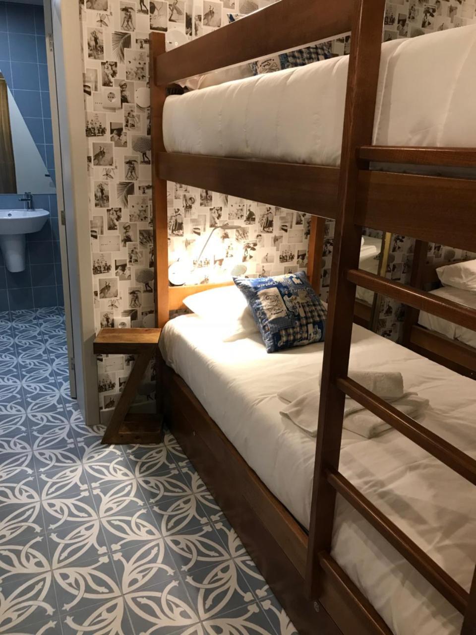 Royal Beach Hostel 普拉亚达维多利亚 外观 照片